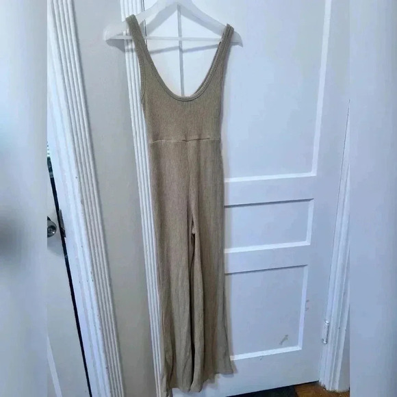 Princess Polly Tan Jumpsuit - Picture 1 of 8